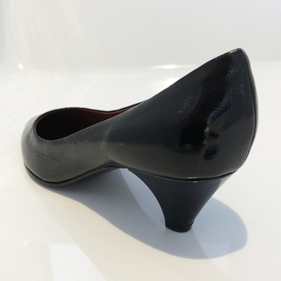 Marc by Marc Jacobs Black Leather Pumps Size 7 - Picture 6 of 8